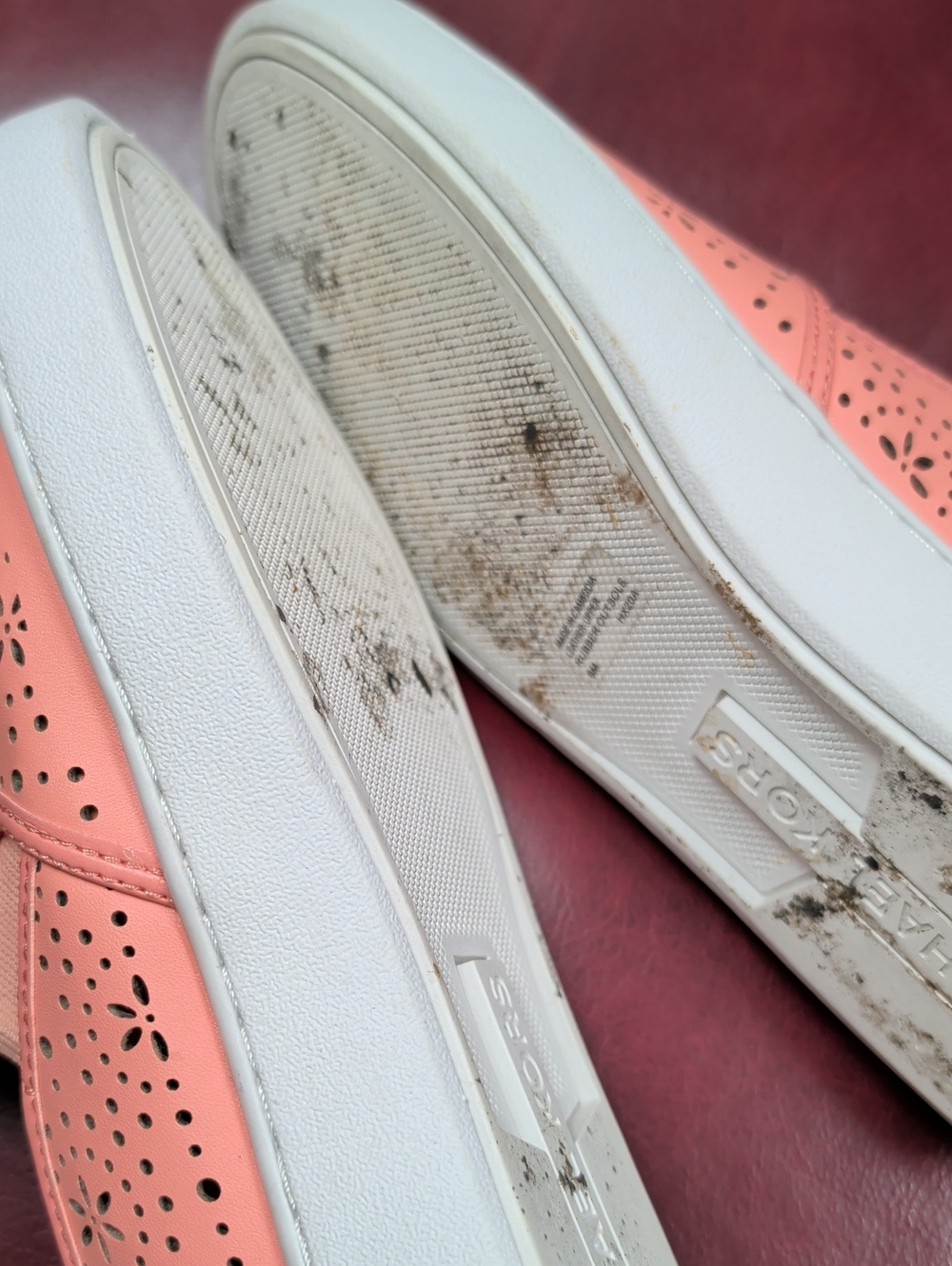 Michael Kors Coral Perforated Slip-On Shows Size 6 - Picture 10 of 13